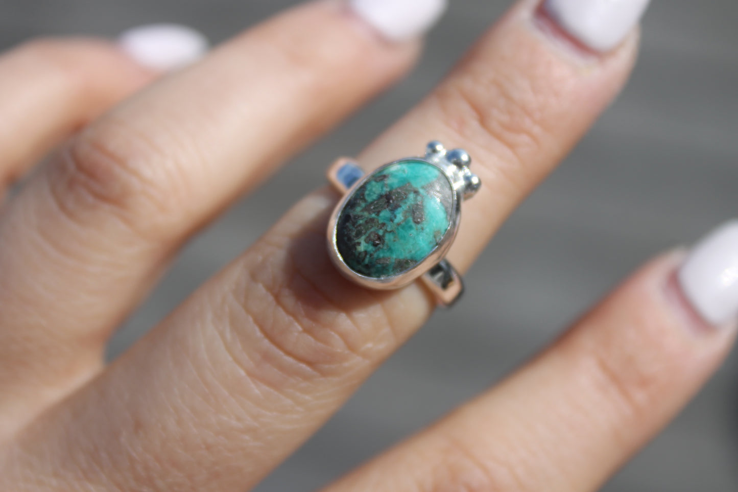 Turquoise w/ ball accents size 6