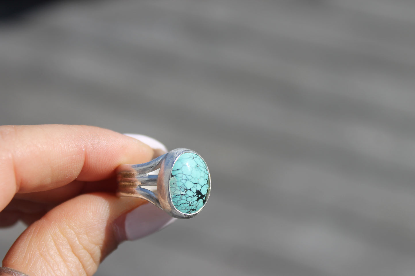turquoise Ring w/ split band size 7