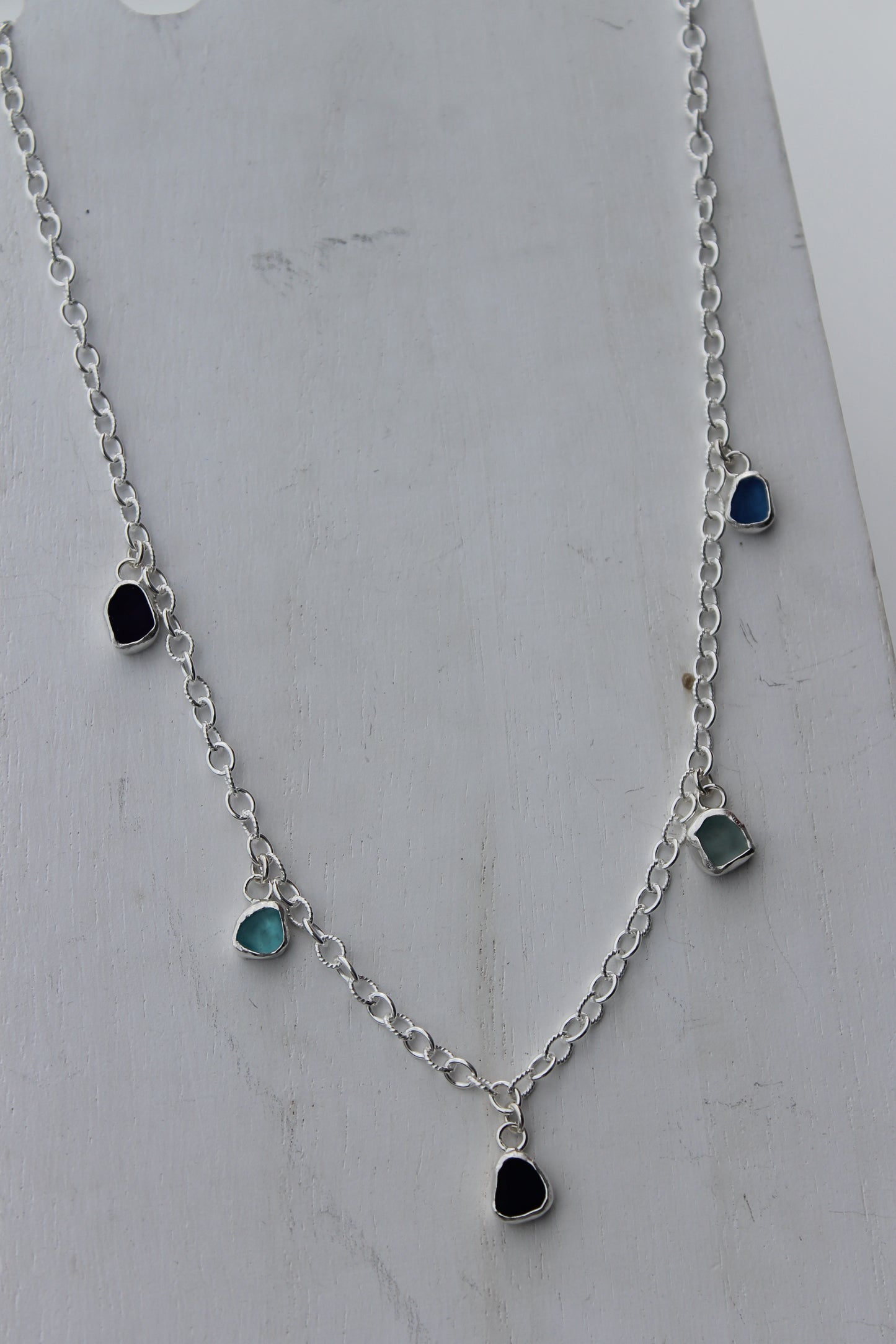 Charm Necklace (dark blue)